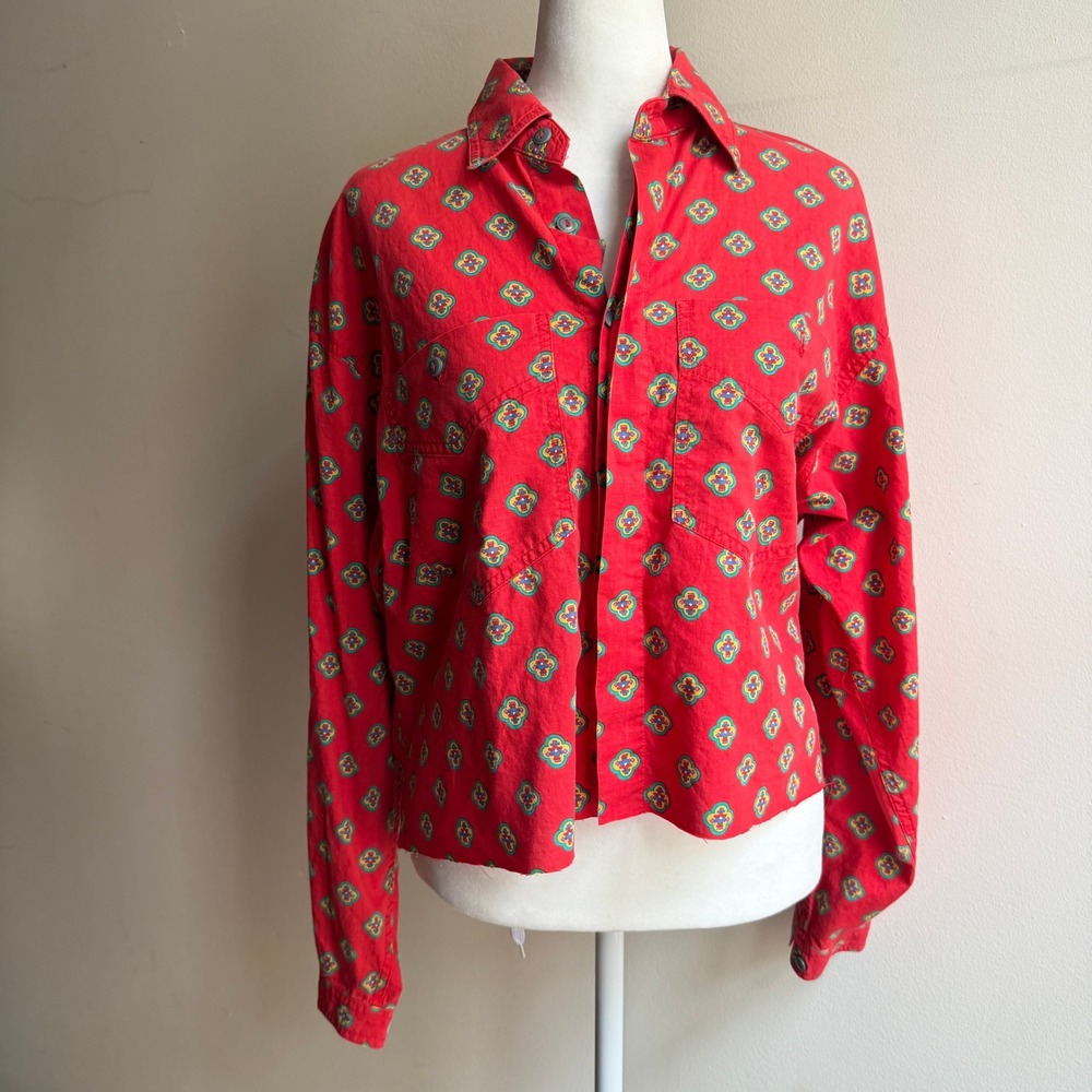 Lizwear Boxy Raw Hem Geometric‎ Print Button Down Shirt Red Medium Good